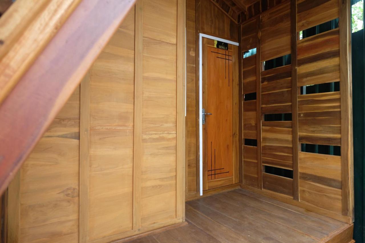 Urbanview Villa Lukulo Kebumen By Reddoorz Экстерьер фото